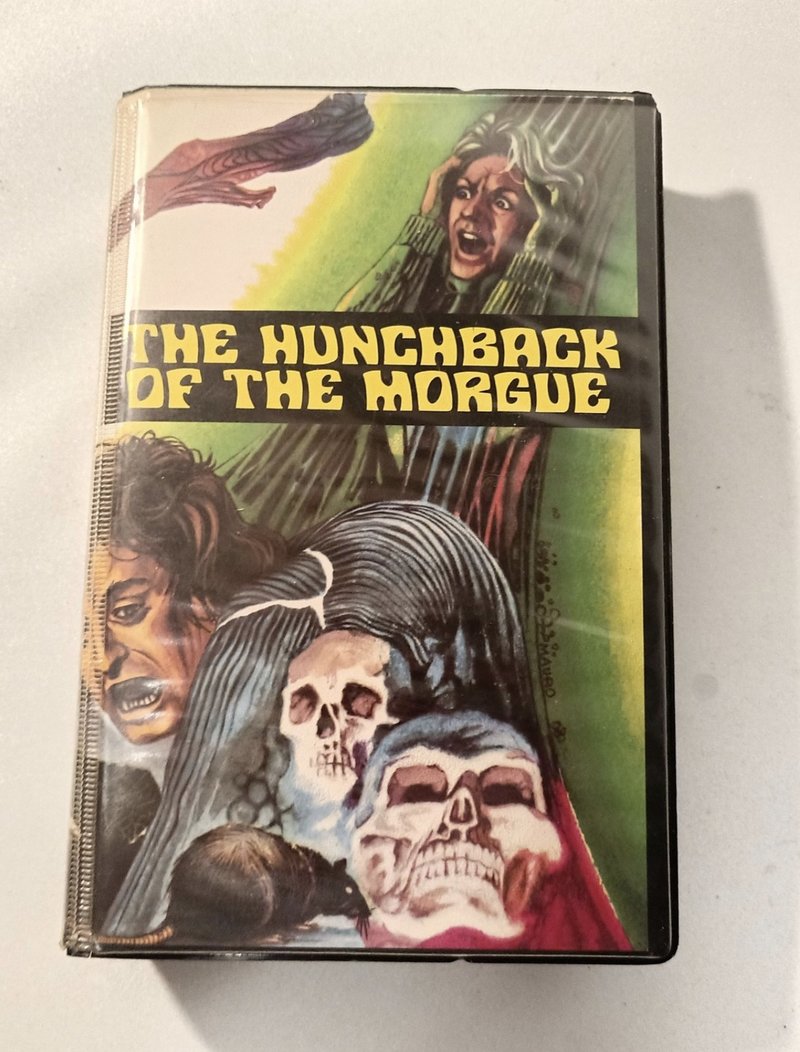 VHS-filmen ”The Hunchback of the Morgue” såldes i januari 2026 för 41 500 kronor. Foto: Tradera